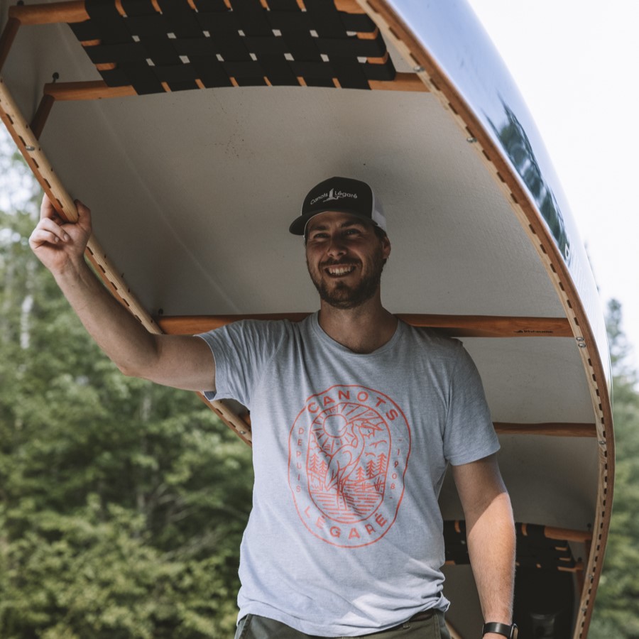 Les canots en Aramide et Carbone fabriqués par infusion sont les plus léger à portager